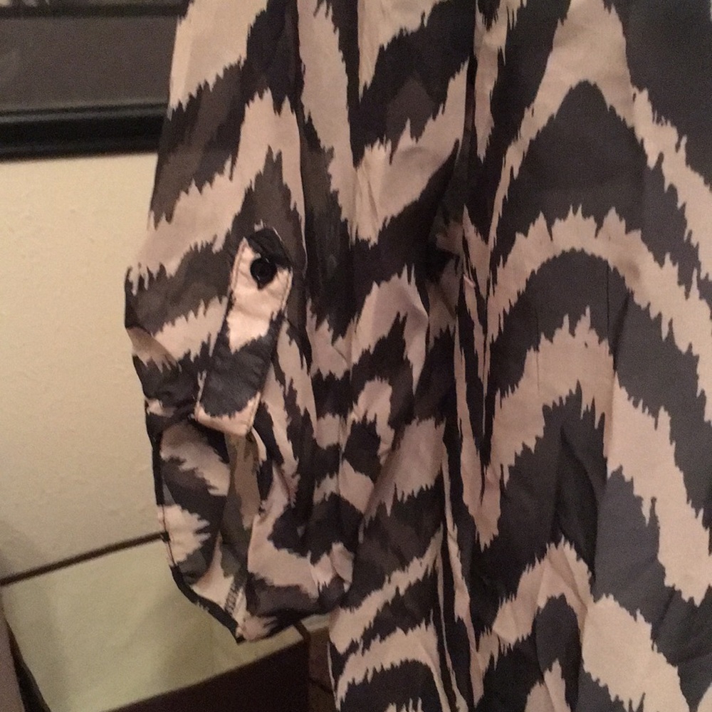 Alyxn women's 2X sheer animal print blouse - Picture 3 of 8